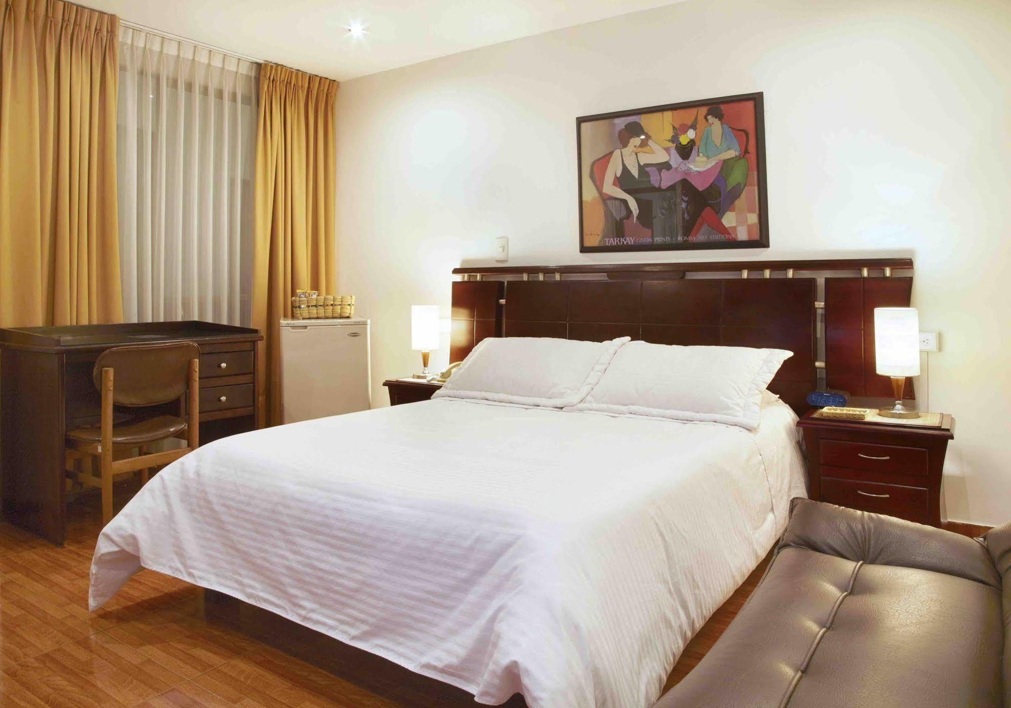 Hotel Charlies Place Богота Екстериор снимка
