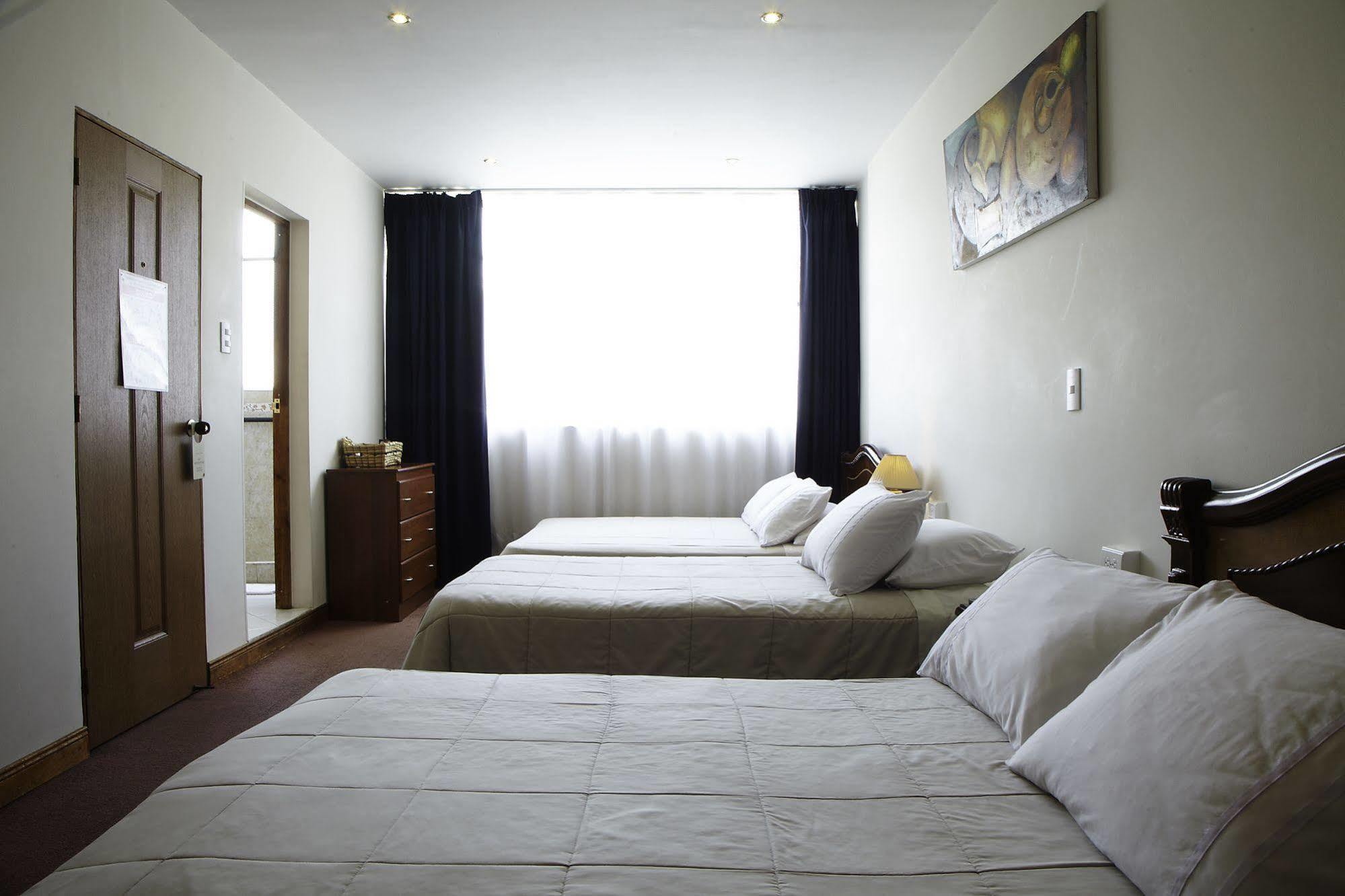 Hotel Charlies Place Богота Екстериор снимка
