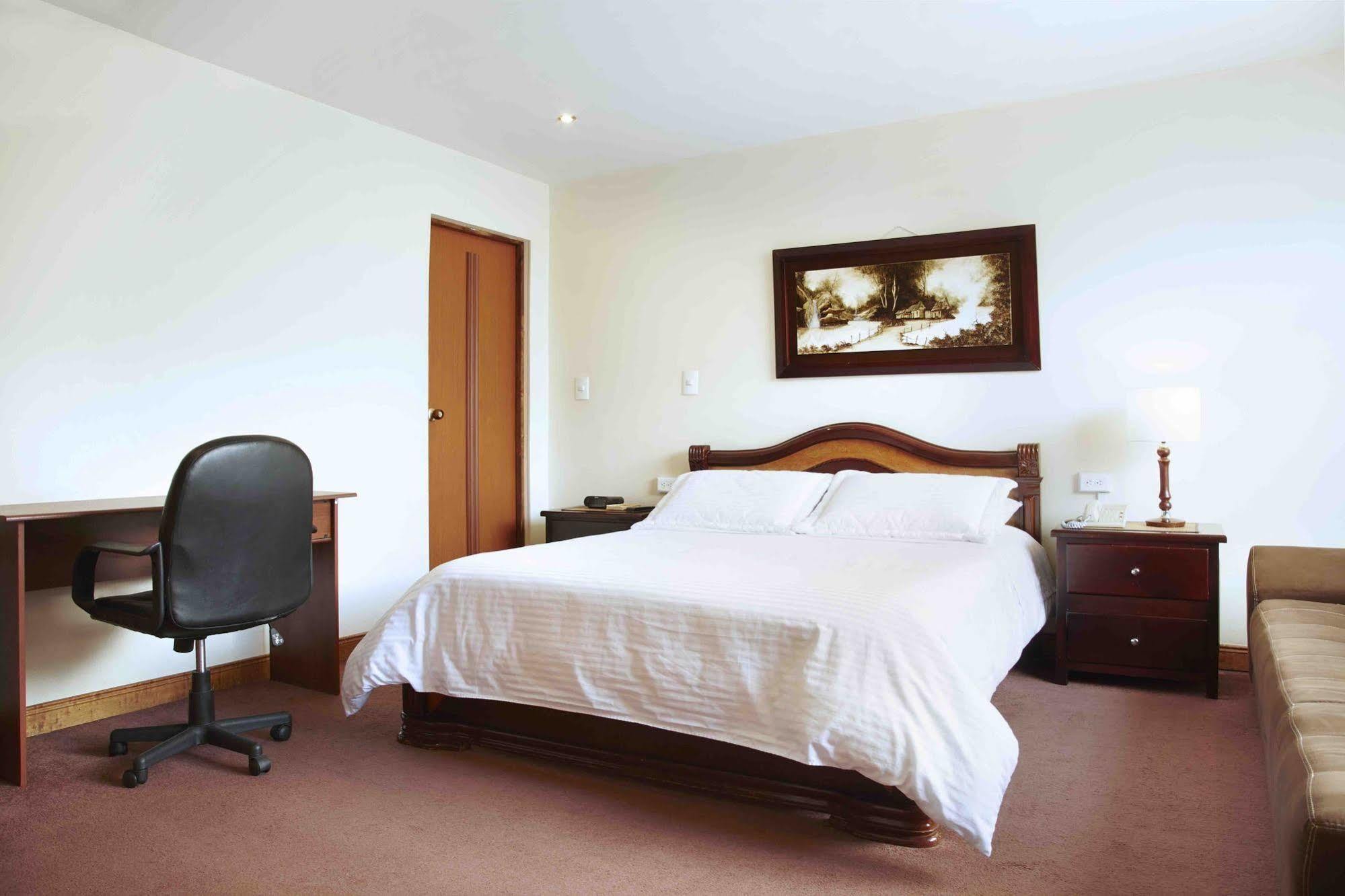 Hotel Charlies Place Богота Екстериор снимка