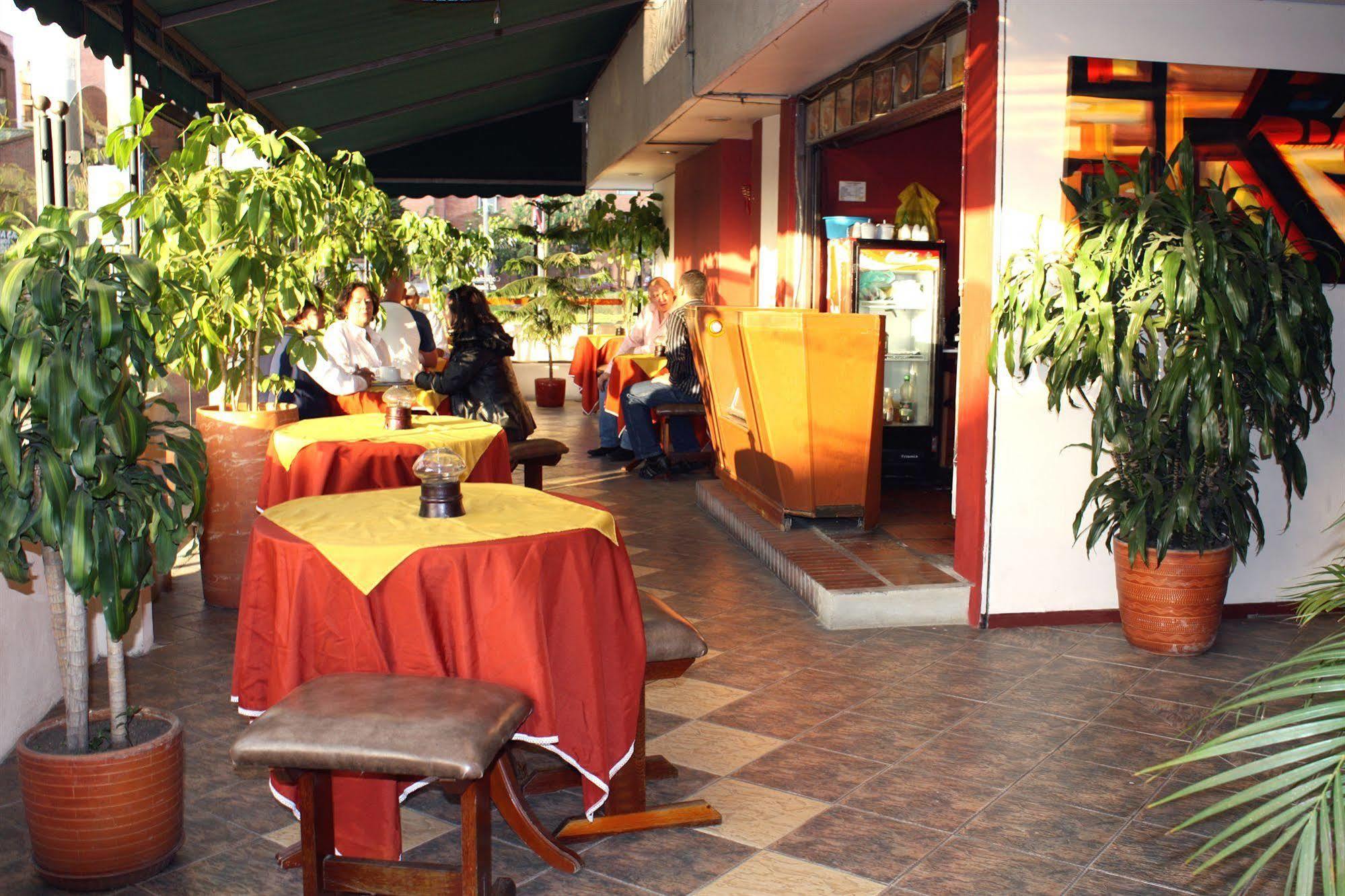 Hotel Charlies Place Богота Екстериор снимка